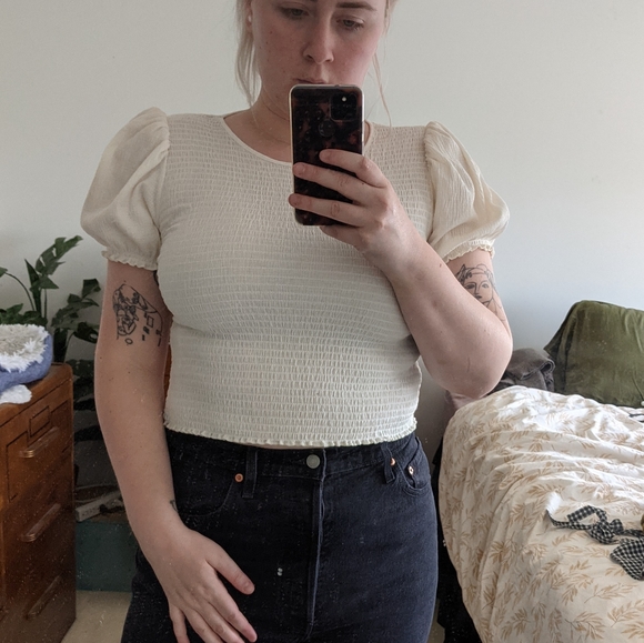 Puff Sleeved Top - Picture 2 of 3